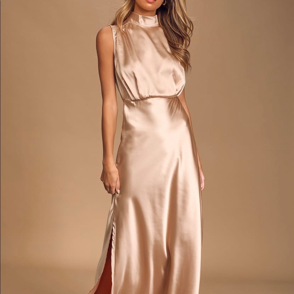 NWT Lulus Champaigne maxi dress